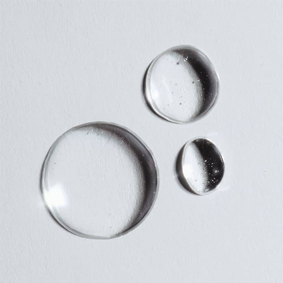 Ta peau boit. Et ça se voit